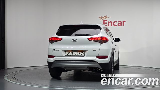 Hyundai Tucson Diesel 2.0 2WD Modern — пробег 101 072 км — фото 4 из 5