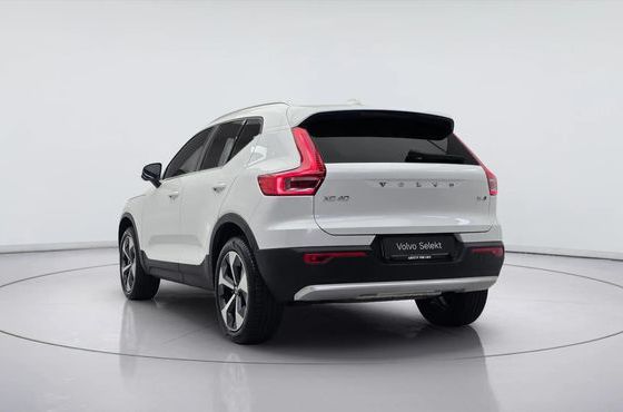 Volvo XC40 B4 Ultra Bright — пробег 2 461 км — фото 2 из 5