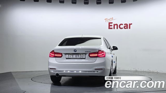 BMW 3-Series из Кореи Encar