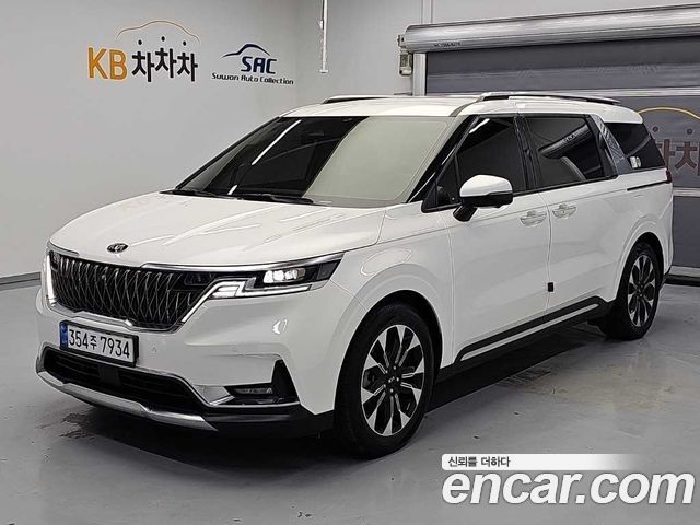 Kia Carnival Diesel 9-Seater Signature — пробег 29 387 км — фото 1 из 5