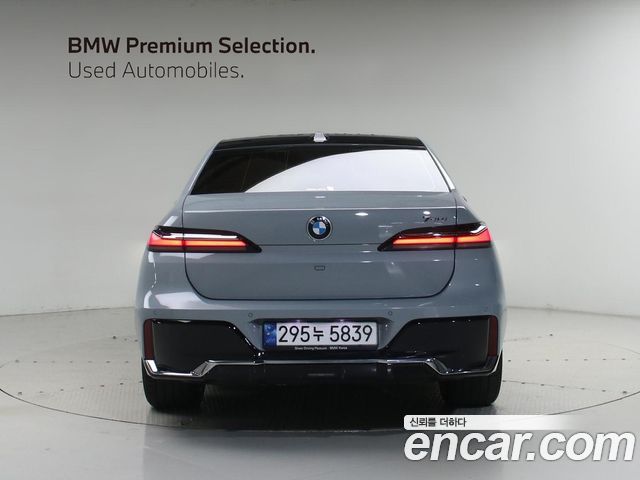 BMW 7-Series 740i sDrive M Sport — пробег 54 428 км — фото 4 из 5