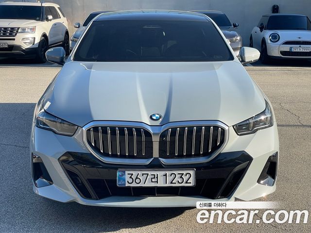 BMW 5-Series 520i M Sport — пробег 12 626 км — фото 3 из 5