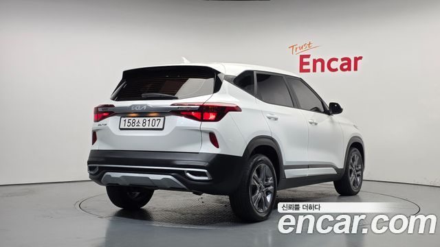 Kia Seltos из Кореи Encar