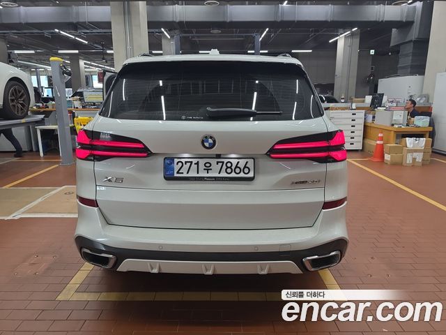 BMW X5 xDrive 40i M Sport — пробег 7 200 км — фото 2 из 5