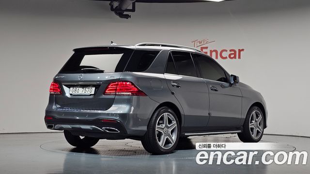 Mercedes-Benz GLE-Class GLE350 d 4MATIC Premium — пробег 114 618 км — фото 2 из 5