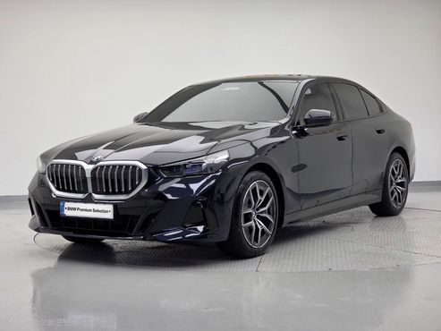 BMW 5-Series 520i M Sport — пробег 8 006 км — фото 1 из 5