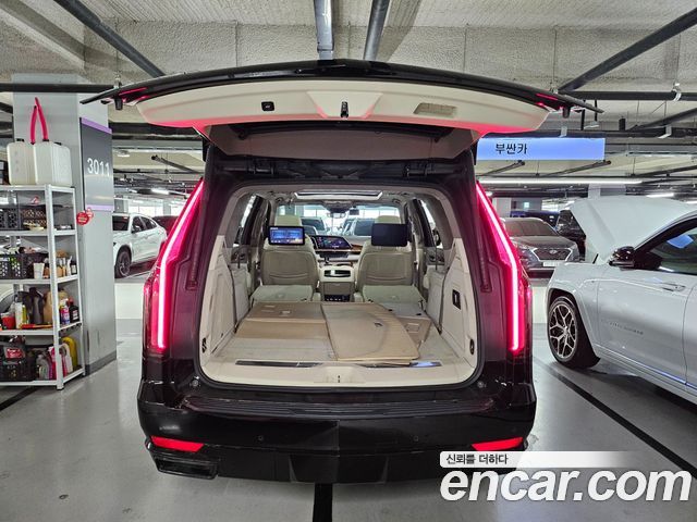 Cadillac Escalade 6.2 Sports Platinum — пробег 107 763 км — фото 3 из 5