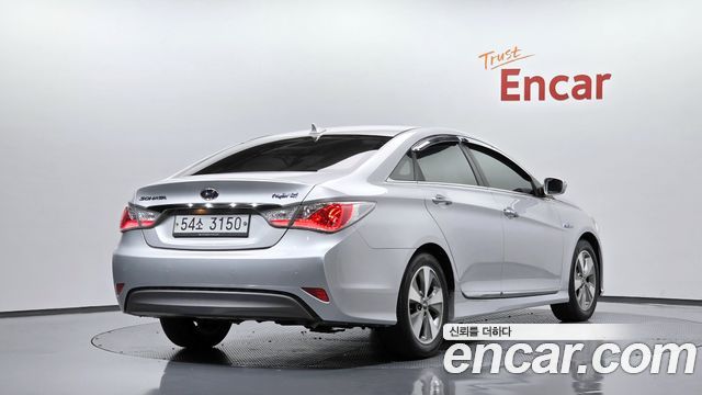 Hyundai Sonata 2.0 Royal — пробег 65 818 км — фото 2 из 5