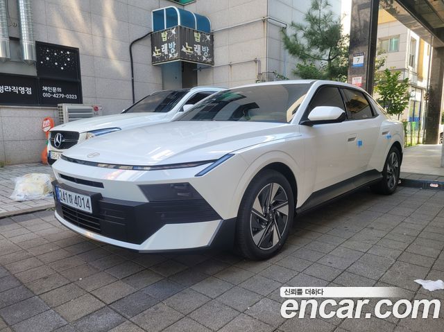 Hyundai AVANTE 2.0 Inspiration — пробег 1 000 км — фото 1 из 5