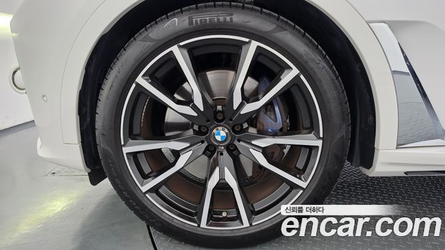 BMW X7 xDrive 40i M Sport 6STR — пробег 79 723 км — фото 5 из 5