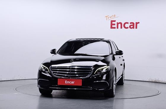 Mercedes-Benz E-Class E300 4MATIC Exclusive — пробег 207 641 км — фото 3 из 5