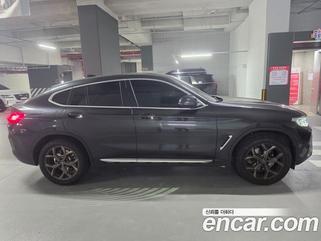 BMW X4 xDrive20i xLine — пробег 24 500 км — фото 2 из 5