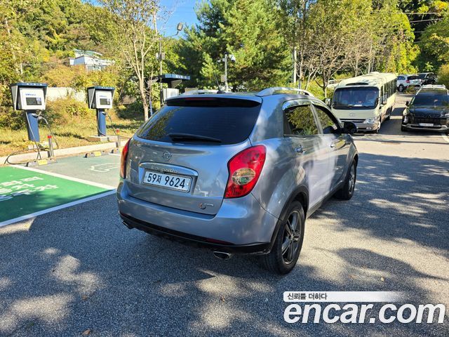 Ssangyong KORANDO Clubby 2WD Park — пробег 180 000 км — фото 3 из 5