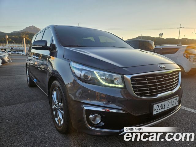 Kia Carnival 7-seater Limousine President — пробег 102 678 км — фото 2 из 5