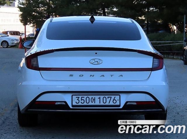 Hyundai Sonata Premium Family — пробег 107 311 км — фото 4 из 5