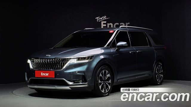 Kia Carnival Diesel 7-Seater Signature — пробег 79 966 км — фото 1 из 5