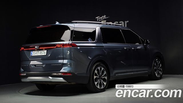 Kia Carnival Diesel 7-Seater Signature — пробег 79 966 км — фото 2 из 5