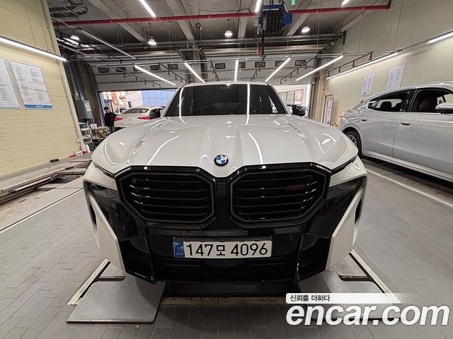 BMW XM 4.4 Lable — пробег 7 100 км — фото 1 из 5