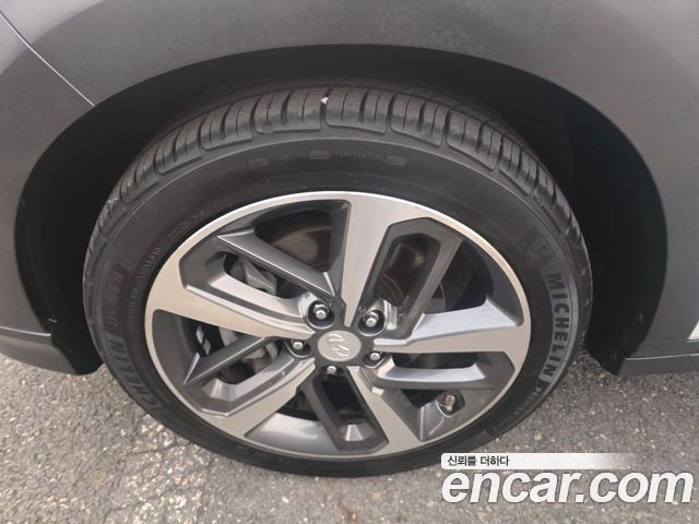 Hyundai Kona из Кореи Encar