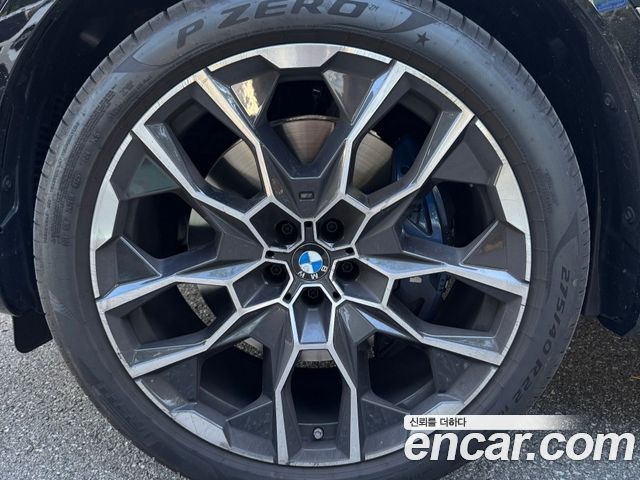BMW X7 xDrive 40d M Sport 6STR — пробег 5 100 км — фото 5 из 5