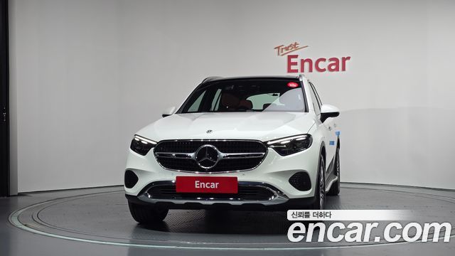 Mercedes-Benz GLC-Class GLC220 d 4MATIC — пробег 3 250 км — фото 3 из 5