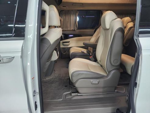 Kia Carnival Diesel 9-Seater Hi-Limousine Signature — пробег 174 014 км — фото 5 из 5