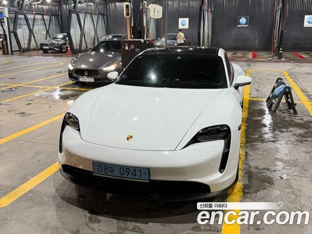 Porsche Taycan Base — пробег 68 500 км — фото 5 из 5