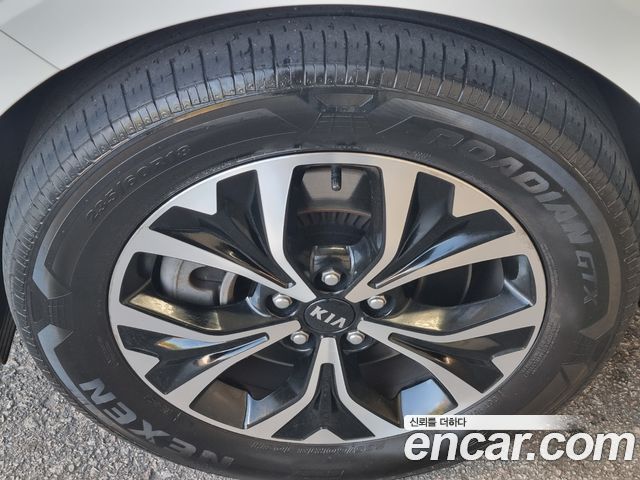Kia Carnival Diesel 9-Seater Noblesse — пробег 207 000 км — фото 5 из 5