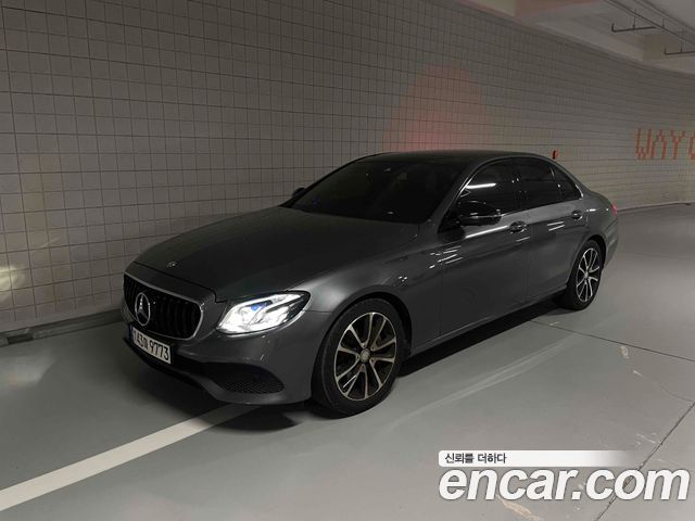 Mercedes-Benz E-Class E300 Avantgarde — пробег 127 000 км — фото 4 из 5