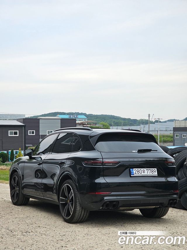 Porsche Cayenne 3.0 PLATINUM EDITION — пробег 52 000 км — фото 3 из 5