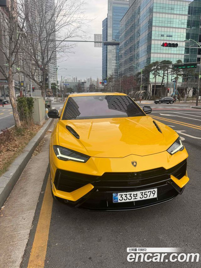 Lamborghini Urus 4.0 V8 S — пробег 15 500 км — фото 1 из 5