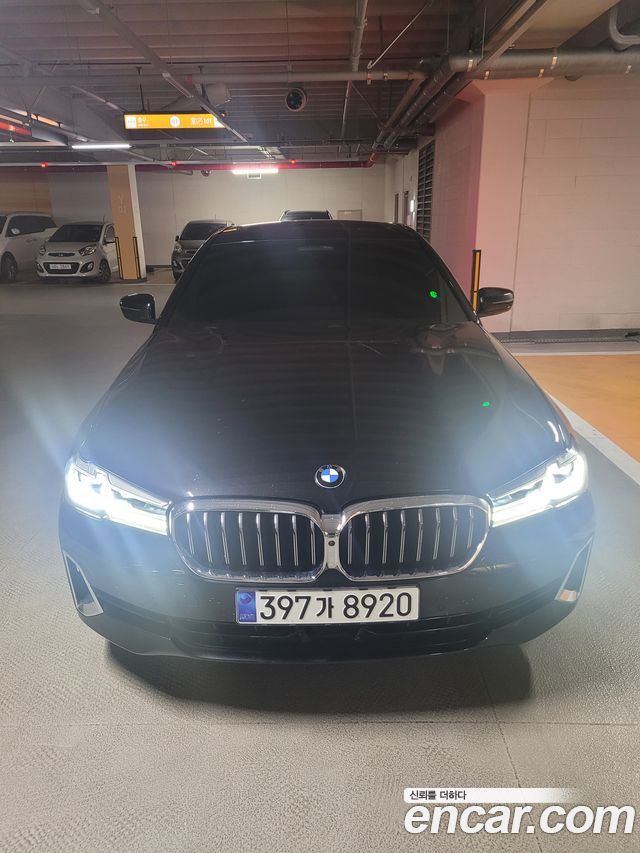 BMW 5-Series 530i Luxury — пробег 124 000 км — фото 3 из 5