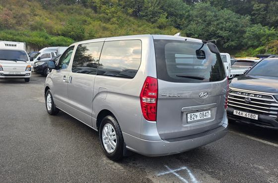 Hyundai Starex 3-Seater VAN Smart — пробег 50 482 км — фото 4 из 5
