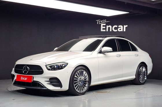 Mercedes-Benz E-Class E350 4MATIC AMG Line — пробег 77 173 км — фото 1 из 5