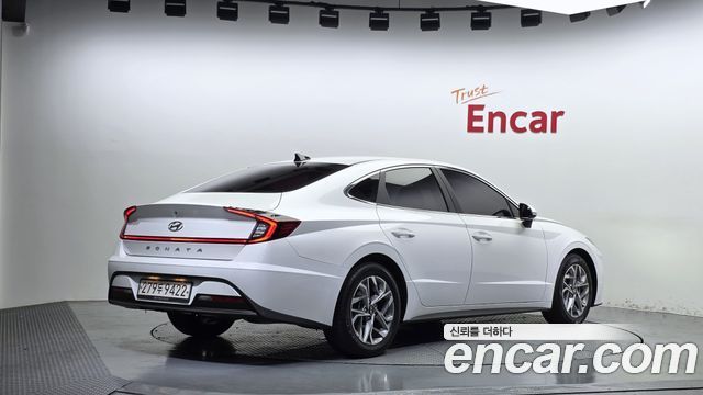 Hyundai Sonata 2.0 Premium Family — пробег 184 955 км — фото 2 из 5