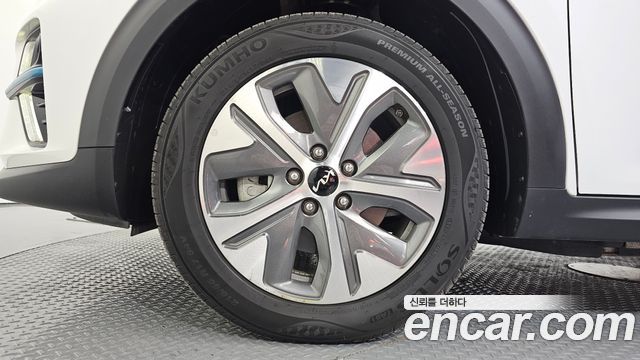 Kia Niro Prestige — пробег 92 002 км — фото 5 из 5