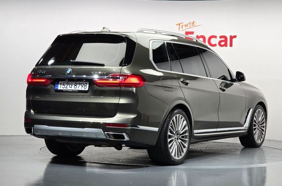BMW X7 xDrive 40i Design Pure Excellence 6-Seater — пробег 113 150 км — фото 2 из 5