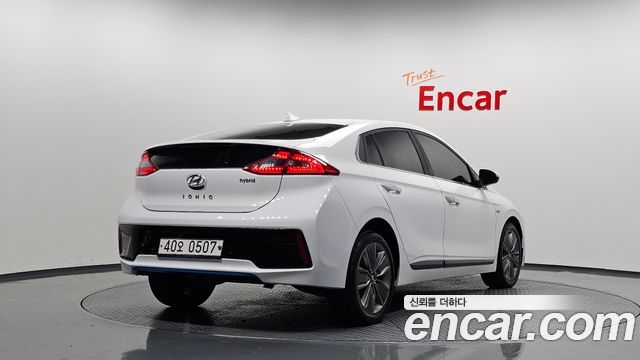 Hyundai Ioniq Q — пробег 199 533 км — фото 2 из 5