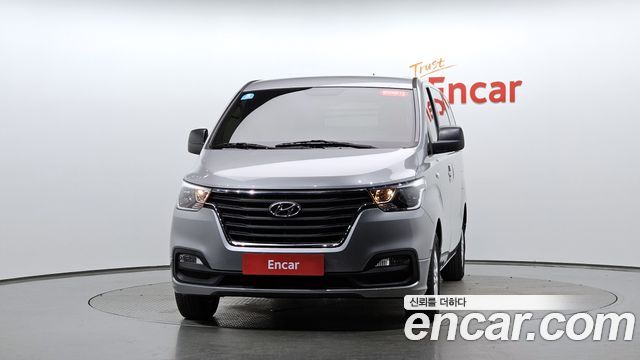 Hyundai Starex Van 3-Seater Smart — пробег 40 259 км — фото 3 из 5