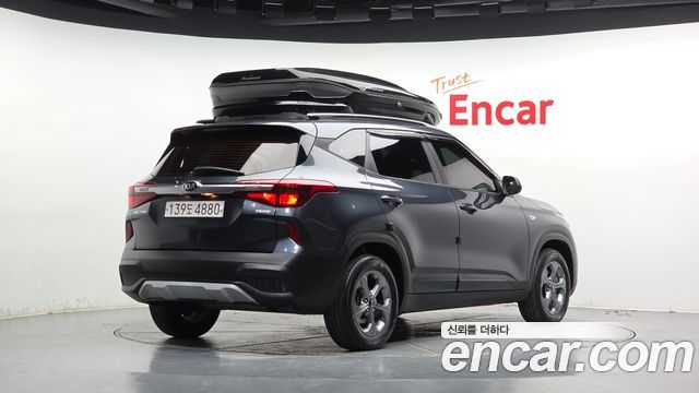Kia Seltos из Кореи Encar