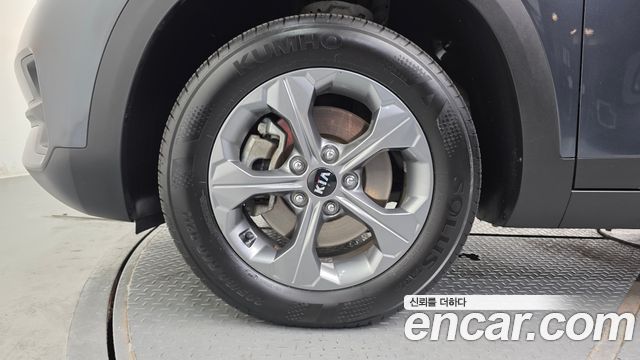 Kia Seltos из Кореи Encar