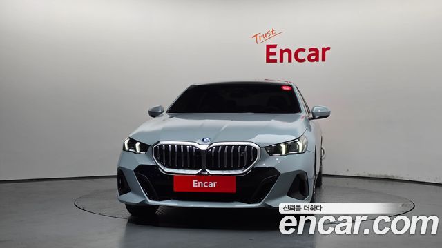 BMW i5 xDrive 40 M Sport — пробег 20 313 км — фото 3 из 5