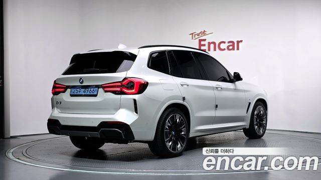 BMW iX3 M Sports — пробег 103 009 км — фото 2 из 5