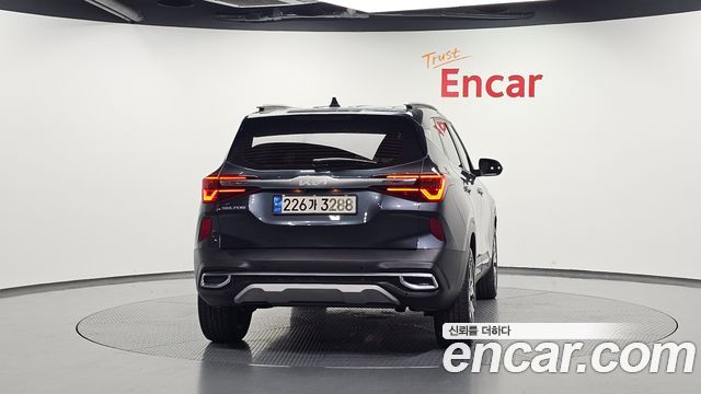 Kia Seltos из Кореи Encar