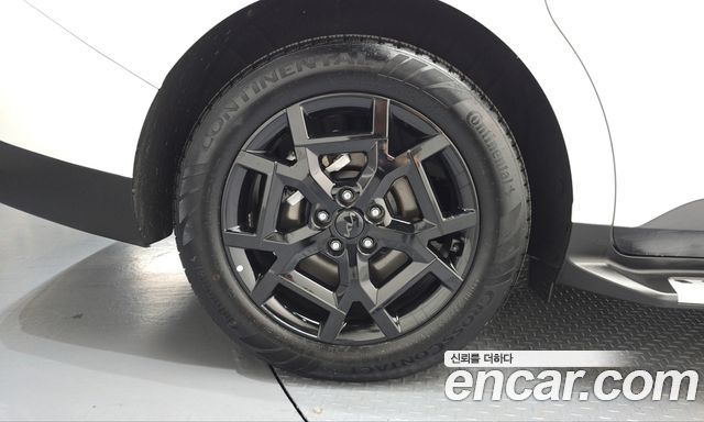 Kia Carnival HEV 7-Seater X Line — пробег 8 221 км — фото 5 из 5