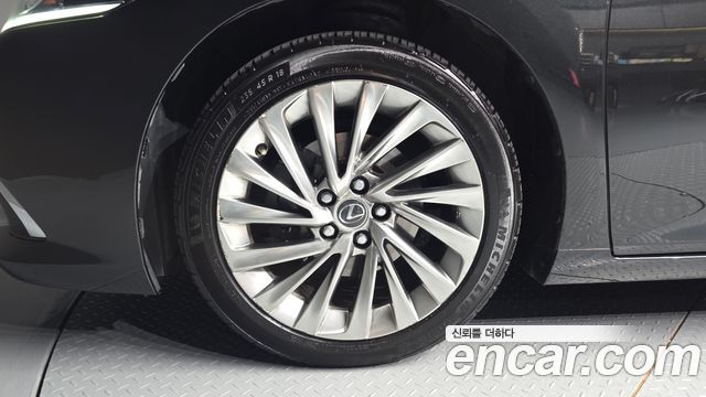 Lexus ES Luxury Plus — пробег 159 441 км — фото 5 из 5