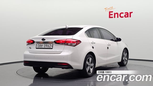 Kia K3 из Кореи Encar