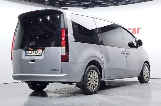 Hyundai Staria Cargo 3-Seater Modern — пробег 144 821 км — фото 2 из 5