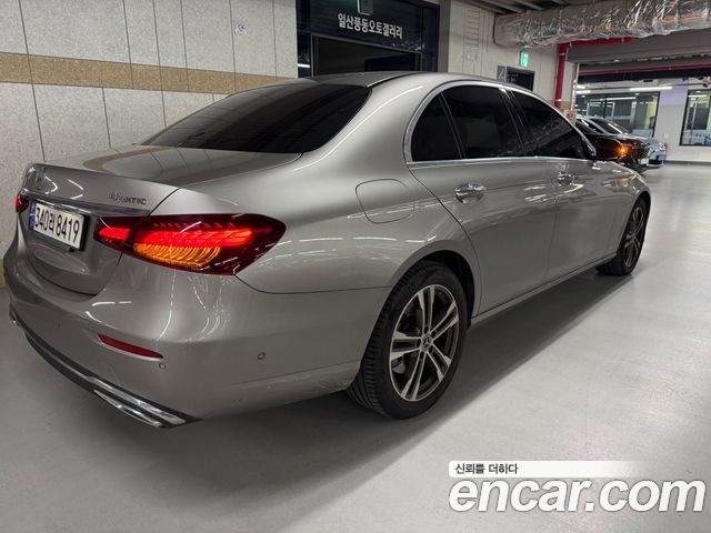 Mercedes-Benz E-Class E300 4MATIC AMG Line — пробег 58 000 км — фото 2 из 5