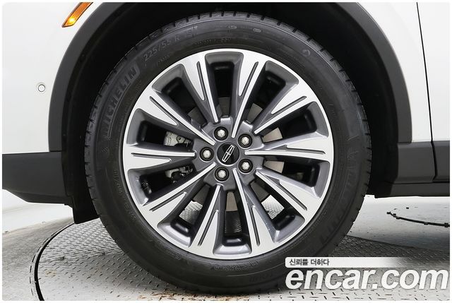 Lincoln Corsair 2.0 Reserve AWD — пробег 20 464 км — фото 5 из 5